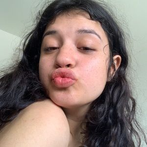 Meet your Posher, Bella